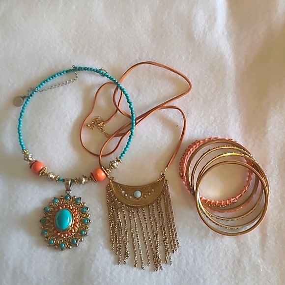 Southwest style necklaces and bracelets - Picture 1 of 8